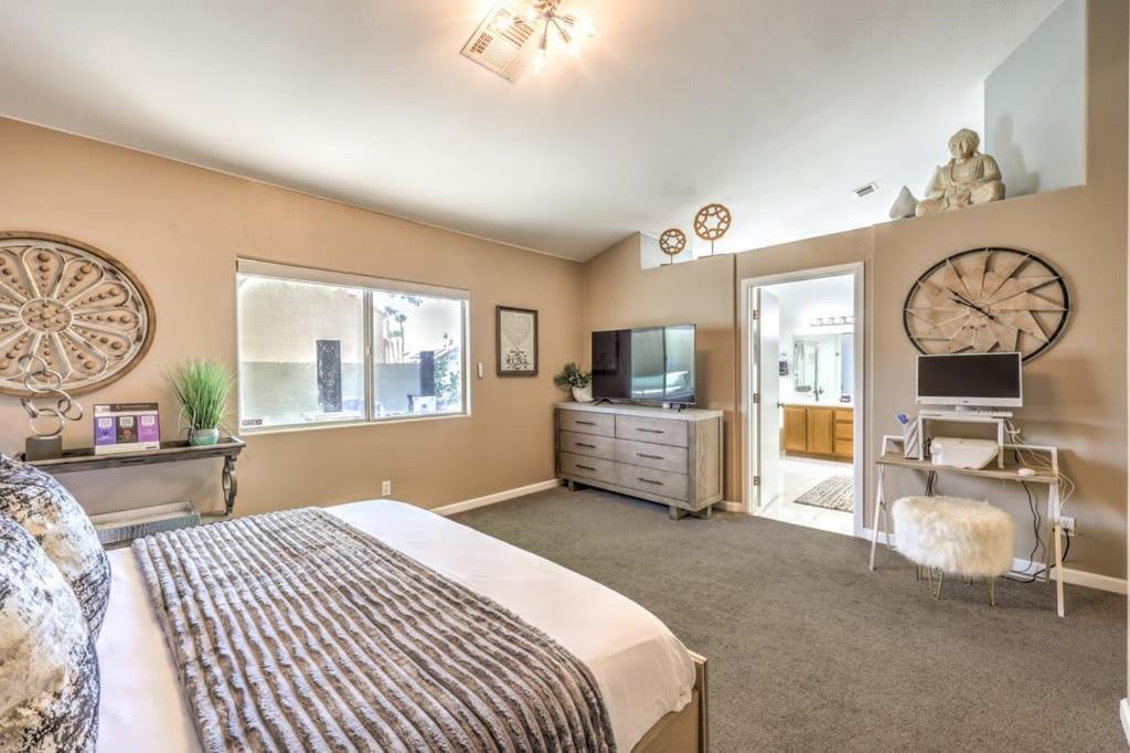 Family Fun For Everyone In Las Vegas- 4 Bedrooms, Billiards, Game Room Гендерсон Екстер'єр фото